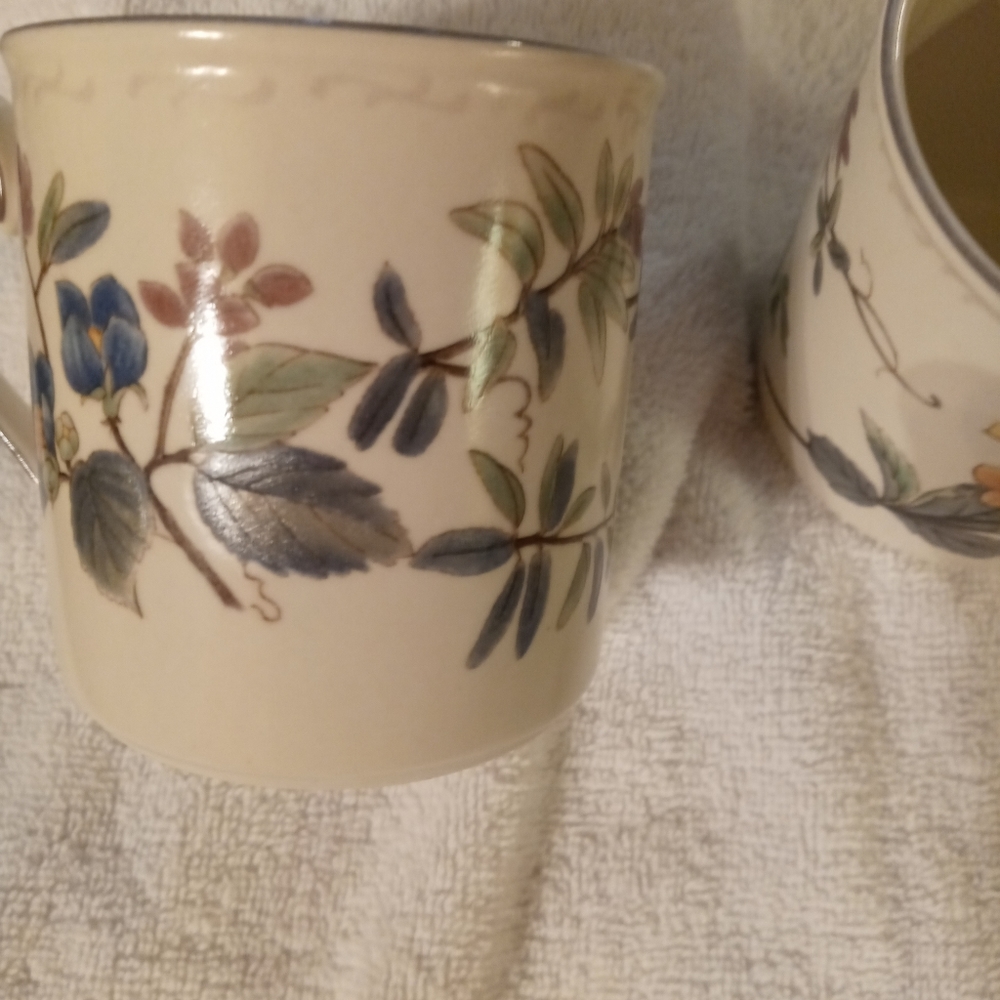 Set of 2 Mikasa coffee cups